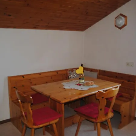 شقة Michor لاتسخاش اوبر ديم اف