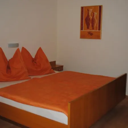 Michor דירה לצכאך אובר דם פאקרסי